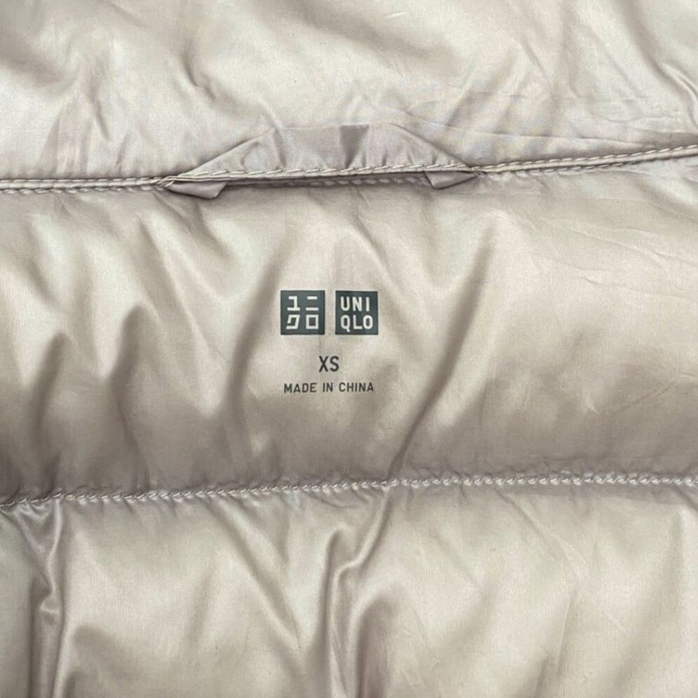 Uniqlo Down Filled Puffer Jacket Womens XS Gray Packable Coat Hooded Lightweight - Picture 6 of 11